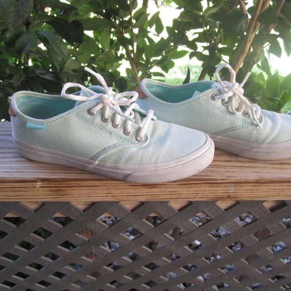 *BLACK FRIDAY SALE* Vans shoes for women size 7.5 - Picture 1 of 8